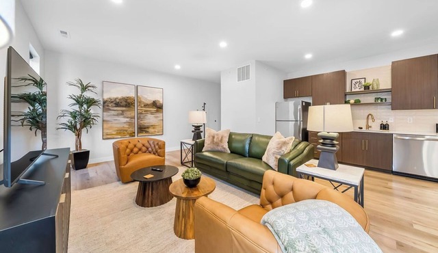 Bright New 2BR in Tekamah at Tiger Town