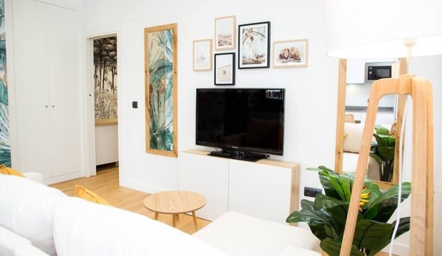 Bright New Apartment - Green area/Cozy/Quiet/Wifi