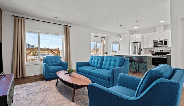 Bright, new suite 10 min from Calgary