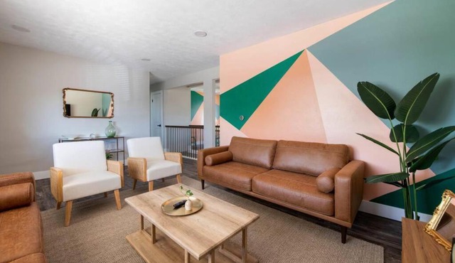 Bright Newly Updated 4BD Denver Retreat W Games