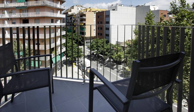 Bright one-bedroom apartment with balcony