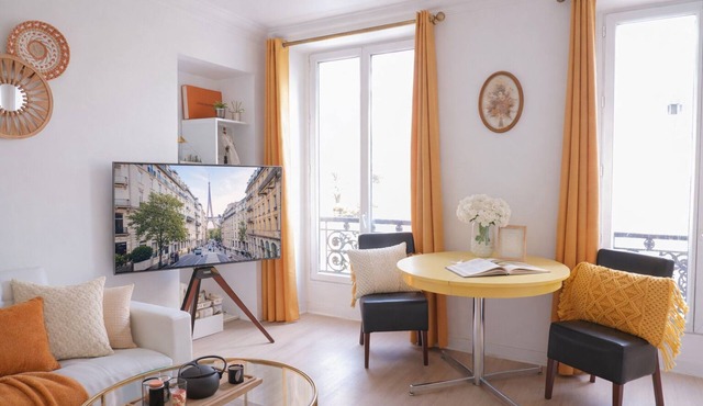 Bright Paris Flat near Le Marais