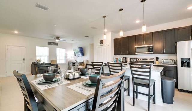 Bright, Pet-Friendly Home: 16 Mi to Downtown Ocala