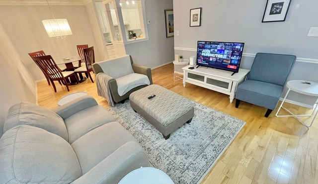 Bright & Premium Charleswood Home