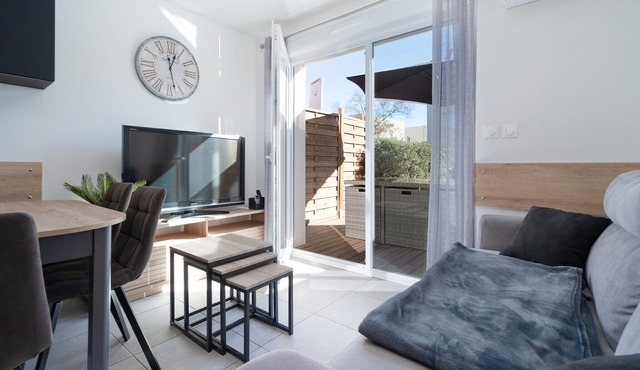 Bright Retreat Near Beach