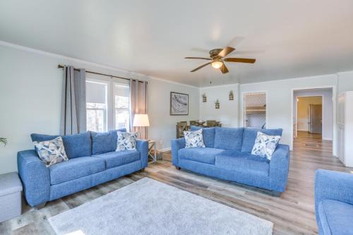 Bright Shelby Cottage w/Deck & Creek Views!