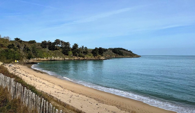 Bright single-storey villa. Quiet, Nearby beaches