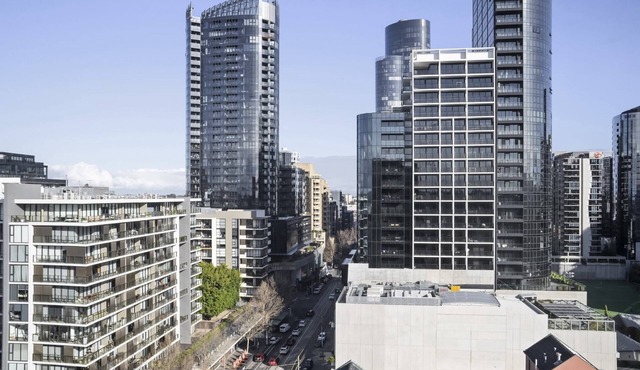 Bright South Yarra 1 Bed Flat Near Cafés & Shops