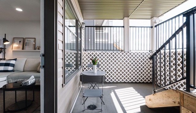 Bright &Spacious 1BR | Queen + Twin | Pond View