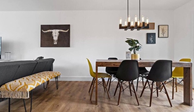 Bright Spacious 2/1 Boise Upstairs Duplex