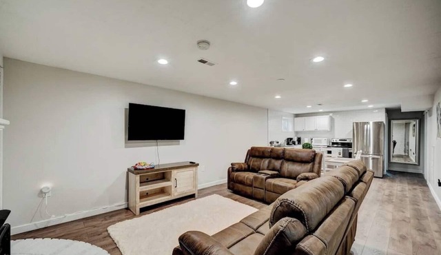 Bright & Spacious 3-bedroom Basement in Orem with WiFi, AC, In-Unit Laundry