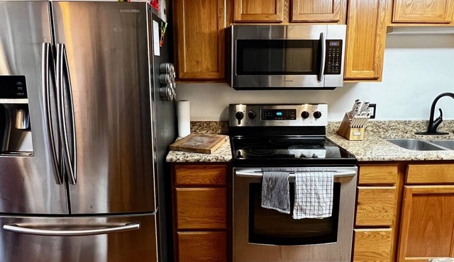 Bright, spacious 3bed/2bath near Green Mountain, great for families or WFH