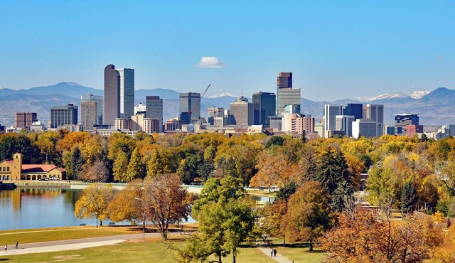 Bright & Spacious 5BR Home – Easy Access to Downtown Denver, Boulder, & Golden!