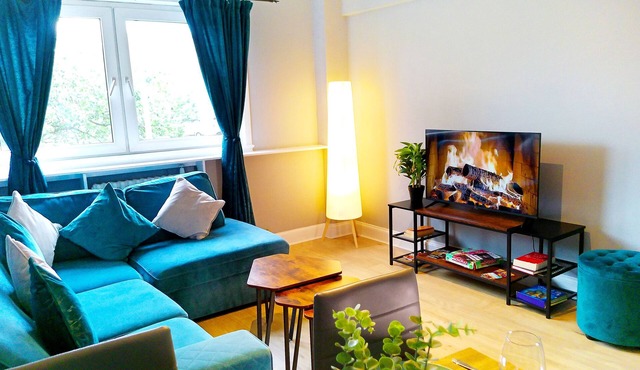 Bright & Spacious Flat by Murrayfield Stadium