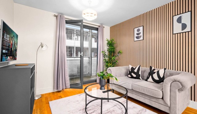 Bright Spacious Apartment - Parking - Balcony - China Town