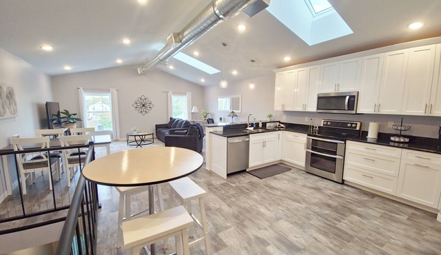 Bright, spacious loft in the heart of New London