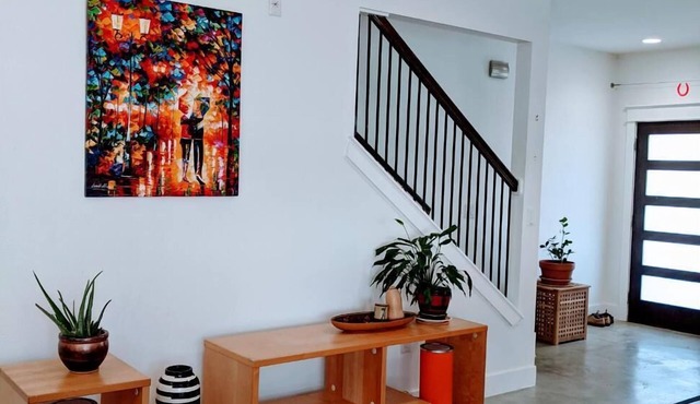Bright Spacious Modern Home - East Austin -3BR 3.5Bath - 30 day min