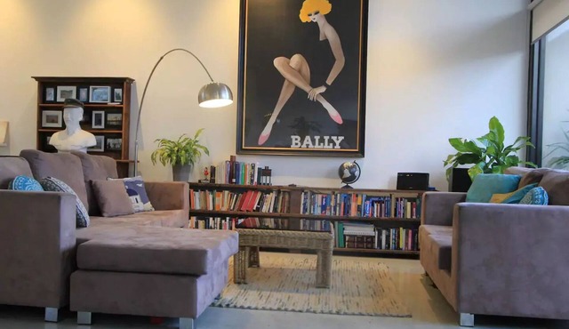 Bright & spacious Richmond warehouse conversion