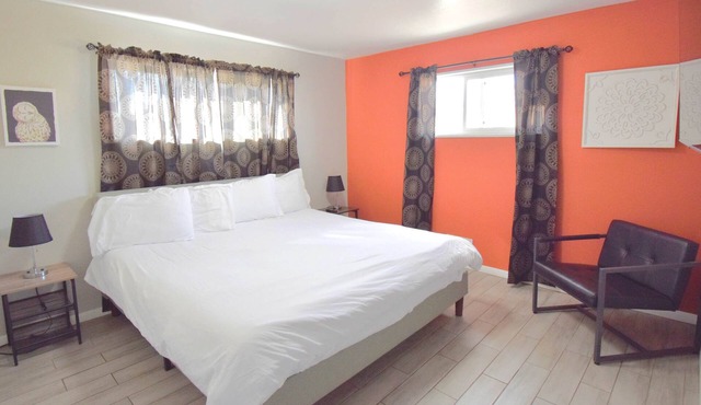 Bright & Spacious Upper Unit with Two Bedrooms in Denver