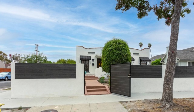 Bright Spanish Home in Prime LA Location