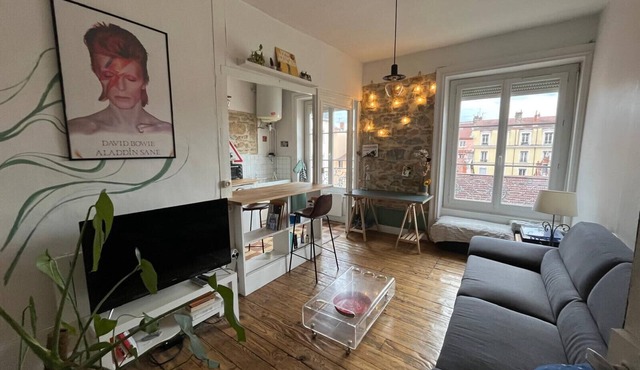 Bright studio in Lyon, ideal for two people