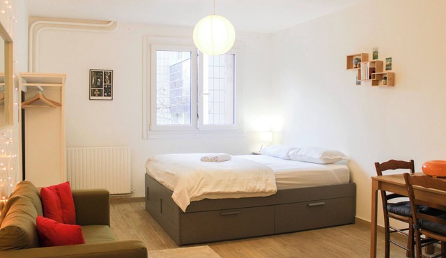 Bright studio in Pantin, perfect for couples
