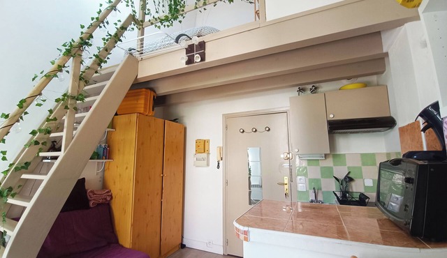 Bright studio in the beautiful city of Nice
