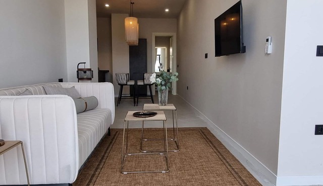 Bright studio in Valencia with Wi-Fi and air conditioning
