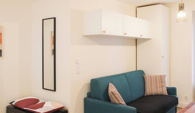 bright studio with balcony, quiet location