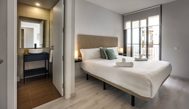 Bright & stylish apartment in Hospitalet