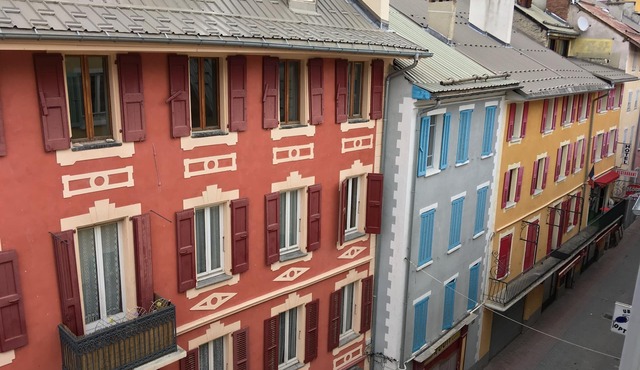 Bright through-apartment for 5 people