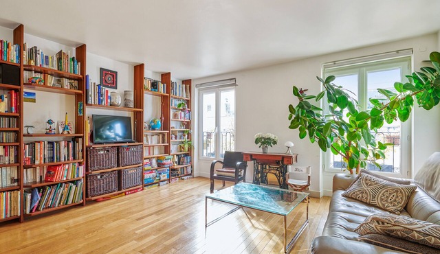 Bright two-bedroom in the heart of Saint-Mandé - Welkeys