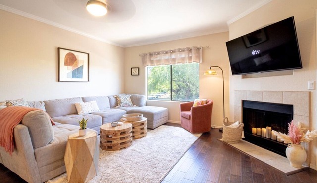 Bright, Updated, Quiet N Scottsdale Escape 2Br/2Ba