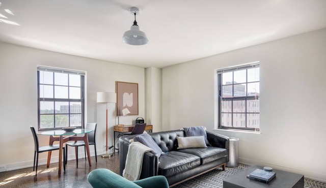 Bright Uptown 1BR w/ Gym w/ Boxing Ring, nr Red Line, by Blueground