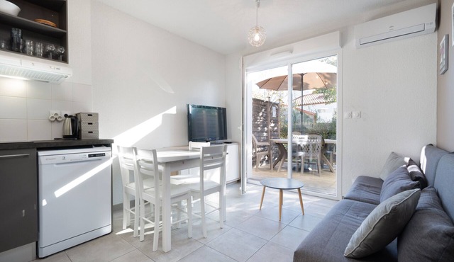 Bright villa 4 ppl, garden, close to the sea