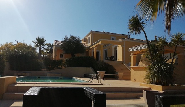Bright villa - Private pool - Near Pézenas