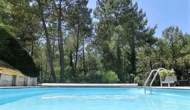 BRIGHT VILLA WITH POOL