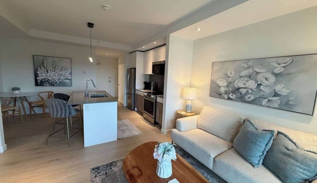 Bright, warm & cozy 1 BR in North End Halifax