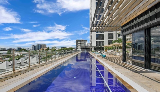 Brightly Boutique A CBD Resort style Escape