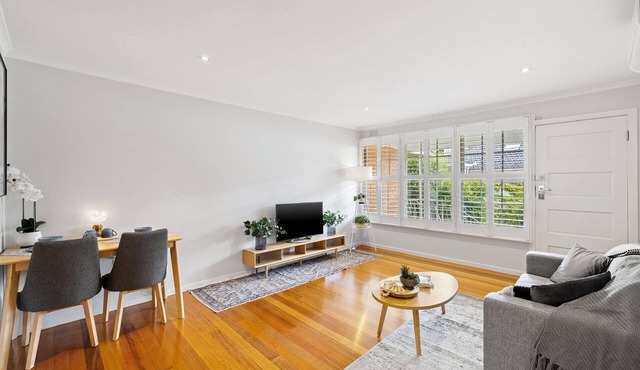 Brighton Beachside Escape