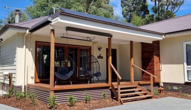 Brighton Falls - Just a short stroll to Township..