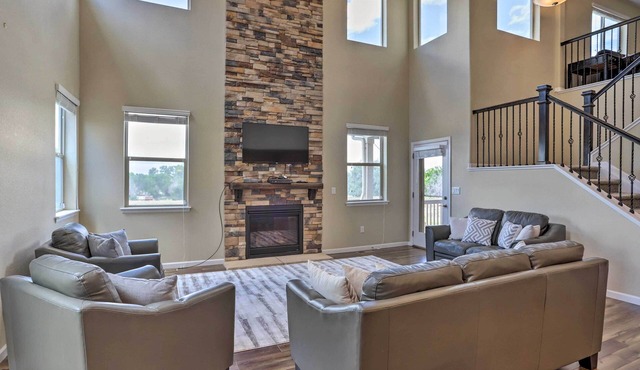Brighton Family Home ~ 20 Mi to Dtwn Denver!