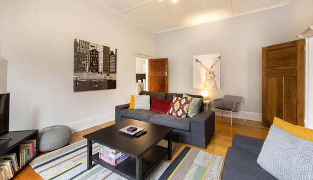 BRIGHTON HAVEN a self-contained modern bungalow