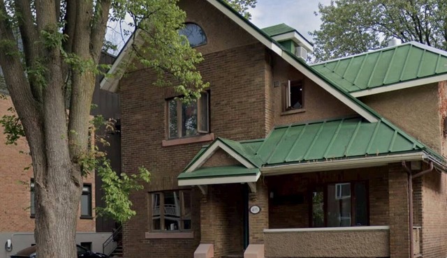 Brilliant 1-bedroom apartment with AC in charming Québec