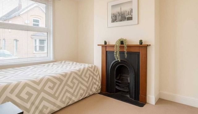 Brilliant 3-bedroom apartment in Reading perfect for your stay
