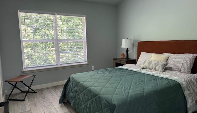 Brilliant 3-bedroom townhome in welcoming Greensboro