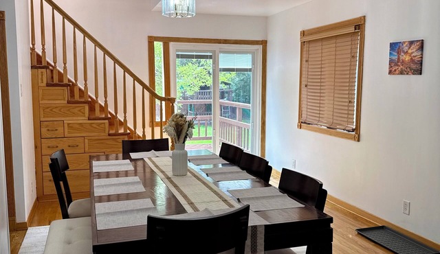 Brilliant bungalow in Midvale ski/hike, fishing, recreational activities