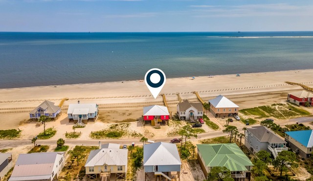 Brilliant Gulf-front home with balcony, central AC, washer/dryer, & dog-friendly