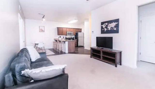 Brilliant, Modern Apartment in North Logan!