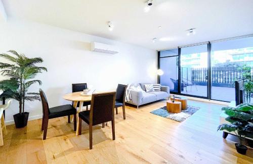 Brilliant Quay Blvd Apt Close to Wyndham Harbour